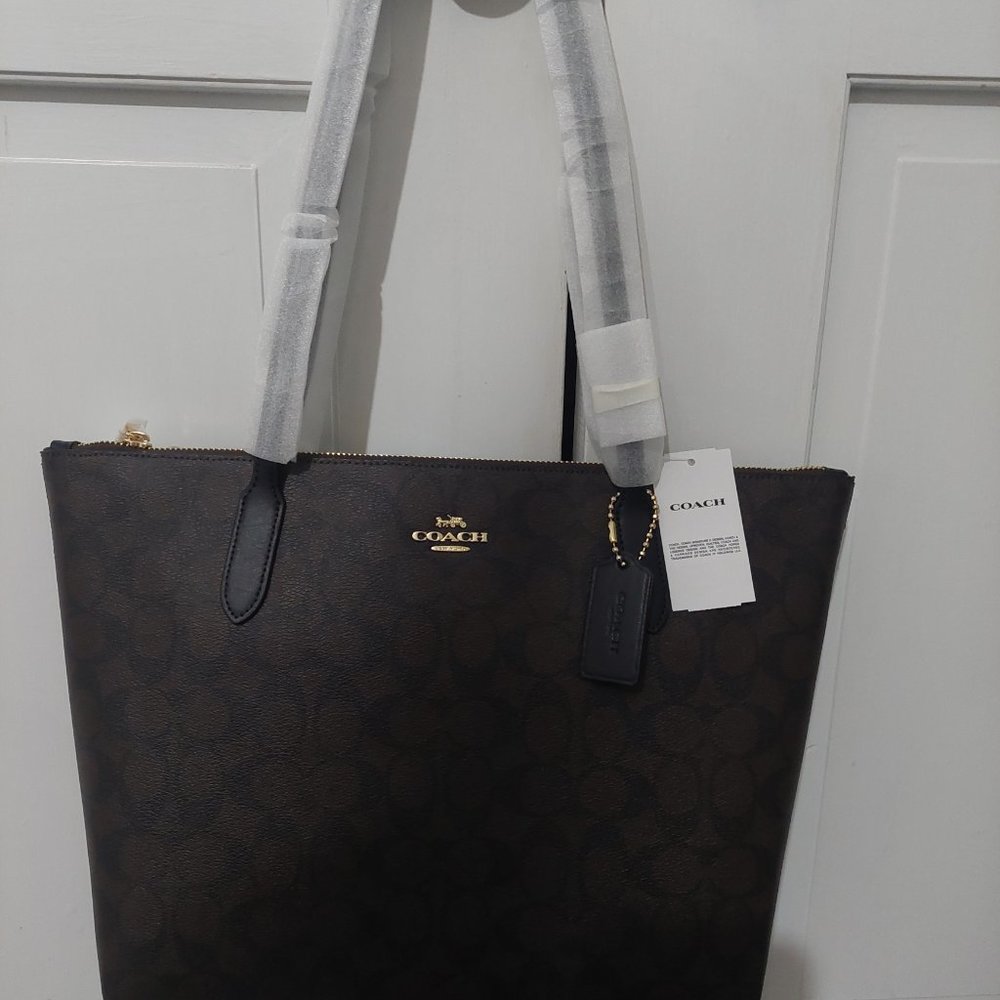 Coach Signature Canvas Zip-top Tote